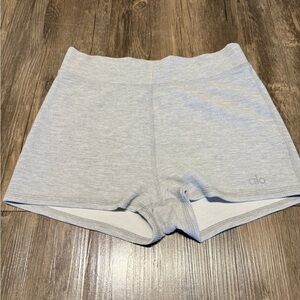ALO Yoga Heather Gray Ribbed Shorts